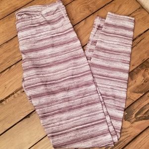 Old Navy Active Leggings size Medium